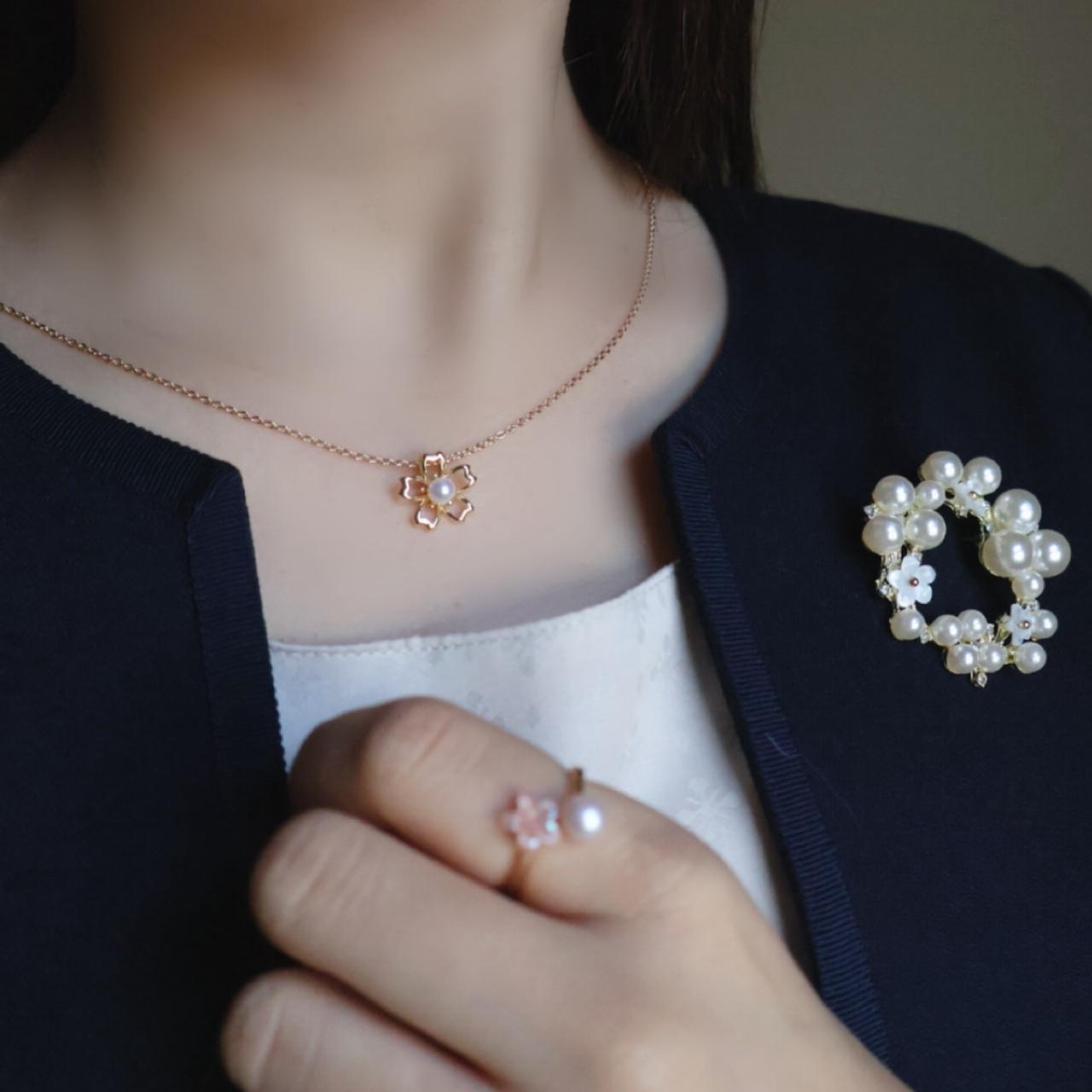 【色が選べる】ピンク ホワイト 淡水パール 桜 ネックレス 14kgf 金属アレルギー 誕生日 プレゼント フォーマル | 2枚目