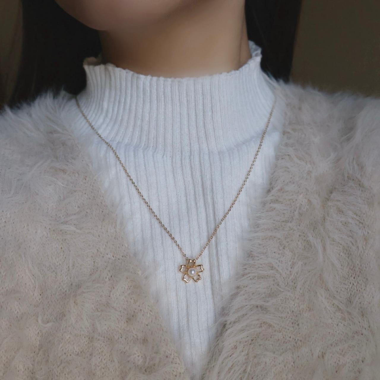 【色が選べる】ピンク ホワイト 淡水パール 桜 ネックレス 14kgf 金属アレルギー 誕生日 プレゼント フォーマル | 4枚目