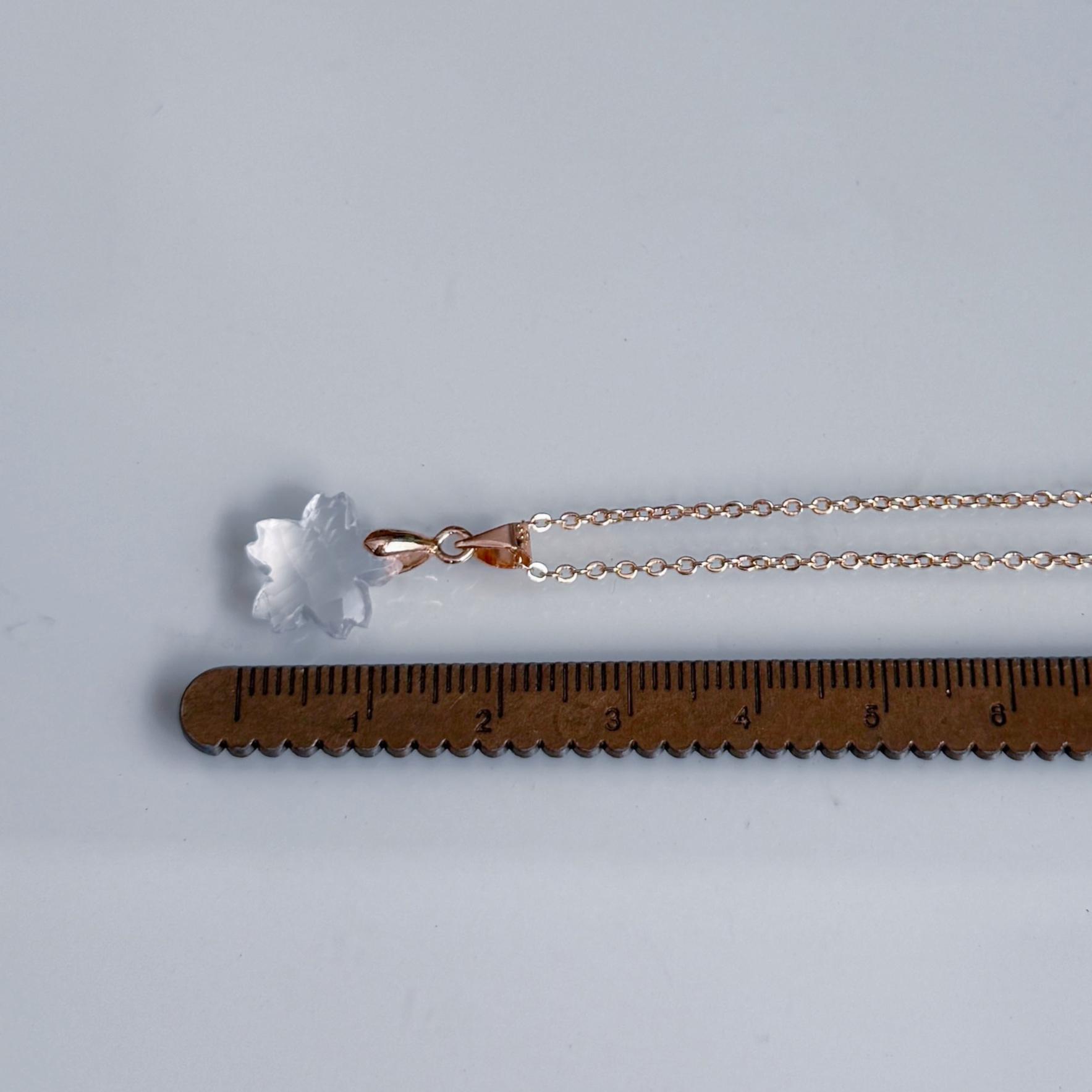 天然石 桜 ネックレス 14kgf アイスクォーツ 金属アレルギー 対応 誕生日 プレゼント ギフト 桜モチーフ | 10枚目