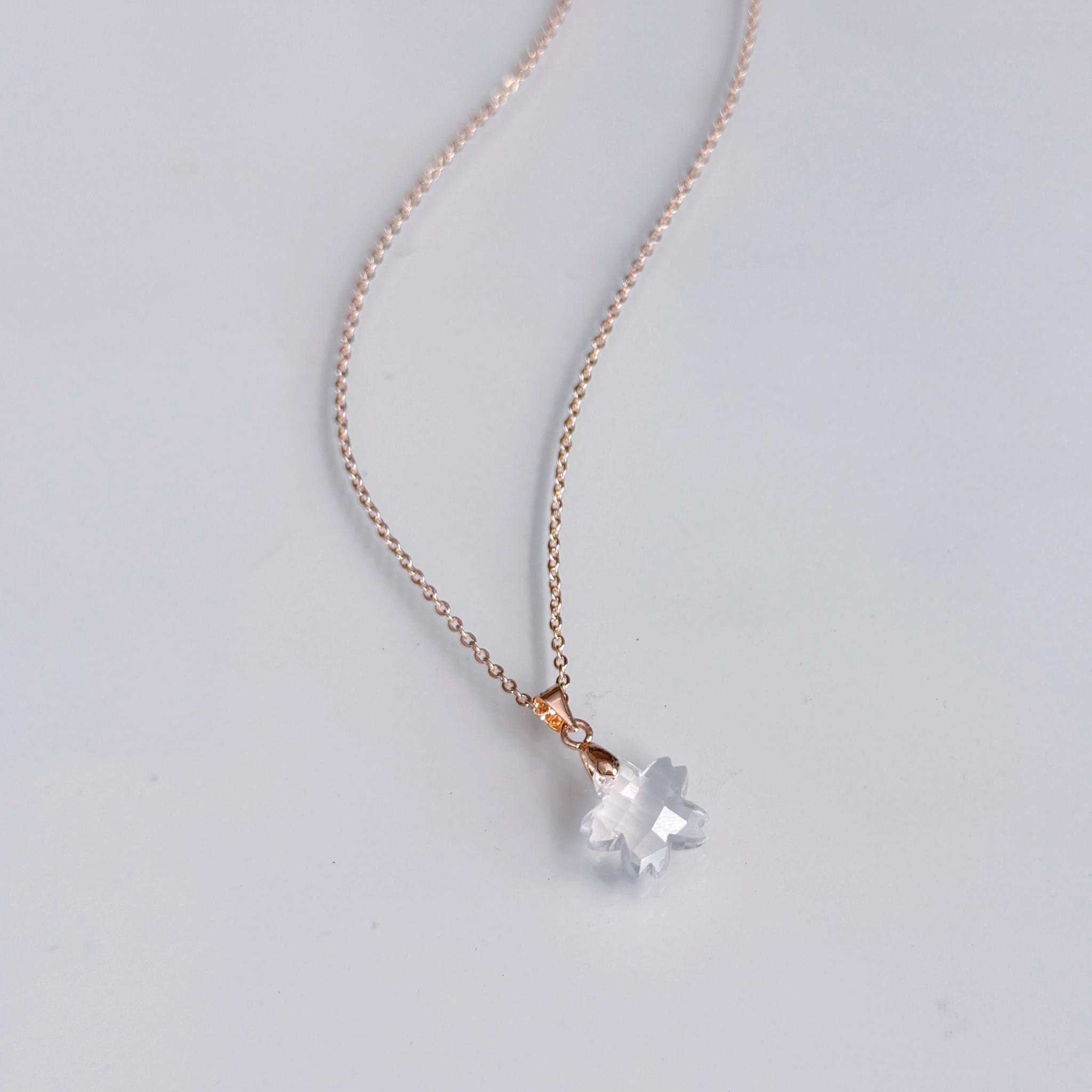 天然石 桜 ネックレス 14kgf アイスクォーツ 金属アレルギー 対応 誕生日 プレゼント ギフト 桜モチーフ | 5枚目