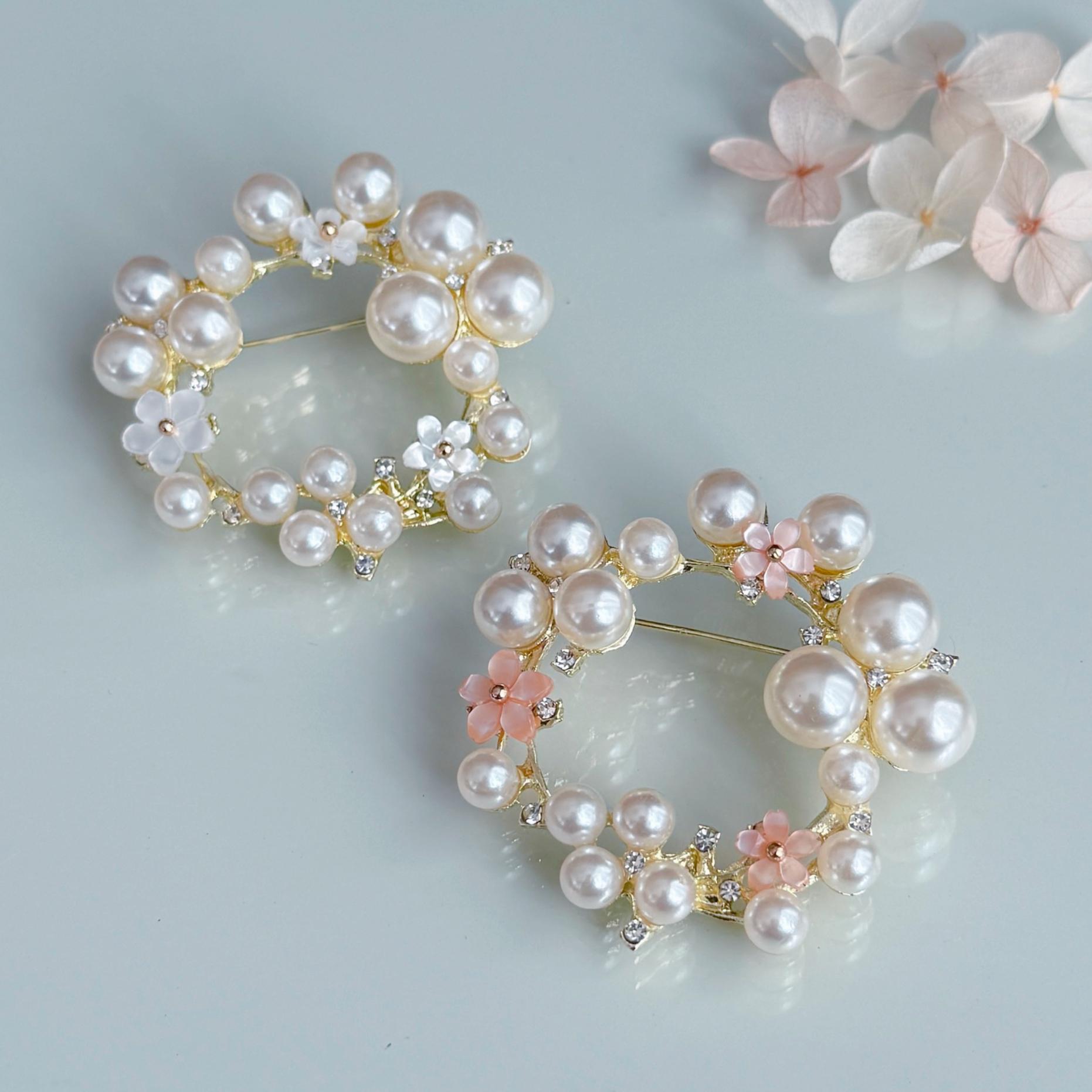 【色が選べる】桜 ブローチ パール シェル サークル フォーマル 入学式 卒業式 母の日 プレゼント ギフト クリスマス1枚目の画像